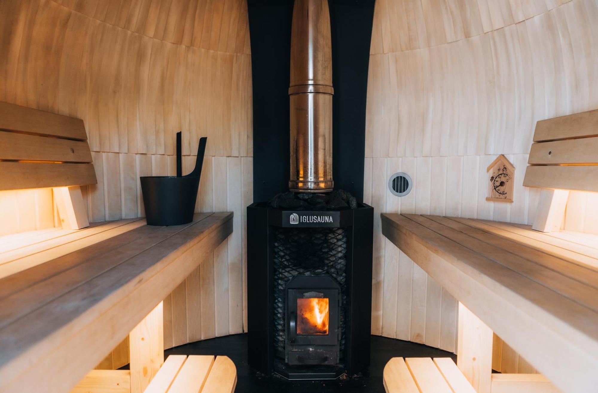 Dom wakacyjny Pedaspae Igloo House And Sauna *